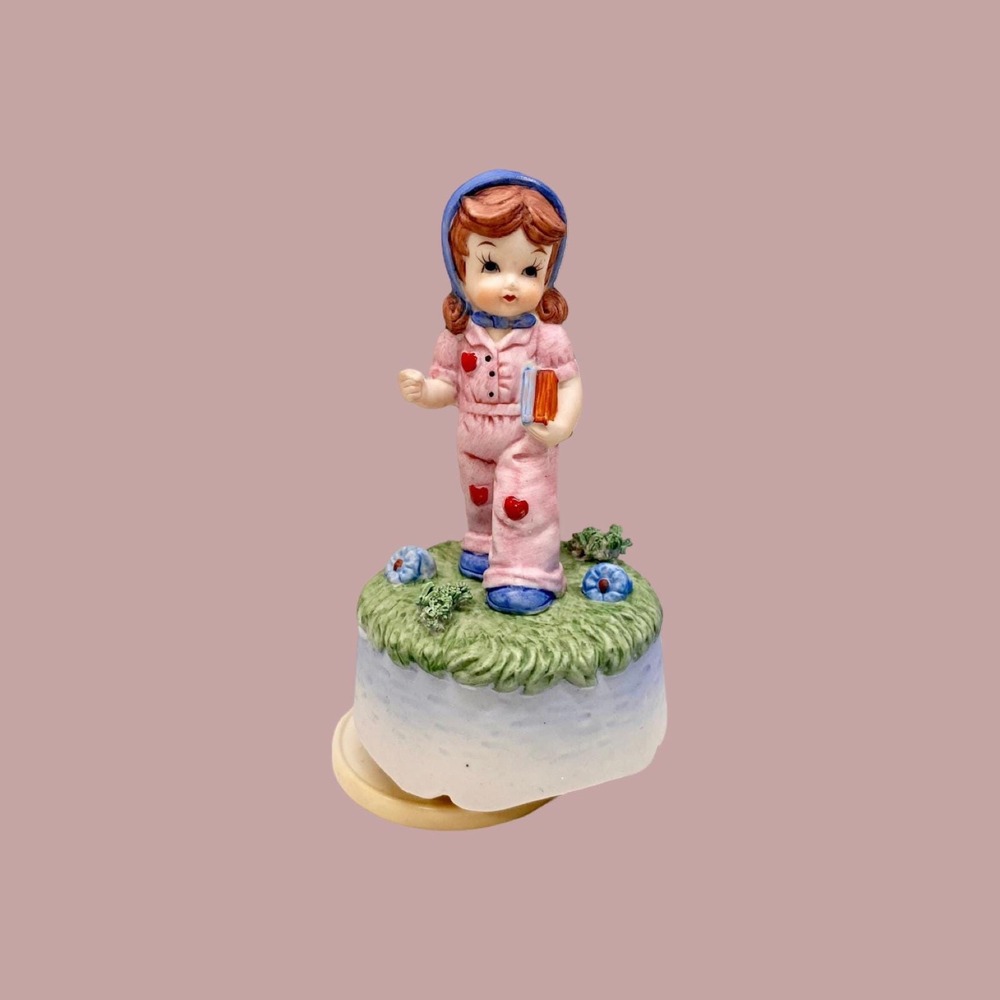 Vintage 1970s Ceramic Hippie Girl Music Box Kitschy Valentine Farm Girl Decor 7"